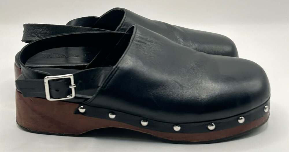 Zara Black Leather Studded Clog Sandals Size 34/US 4